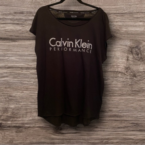 NWT Women’s Calvin Klein Tee - Picture 1 of 4